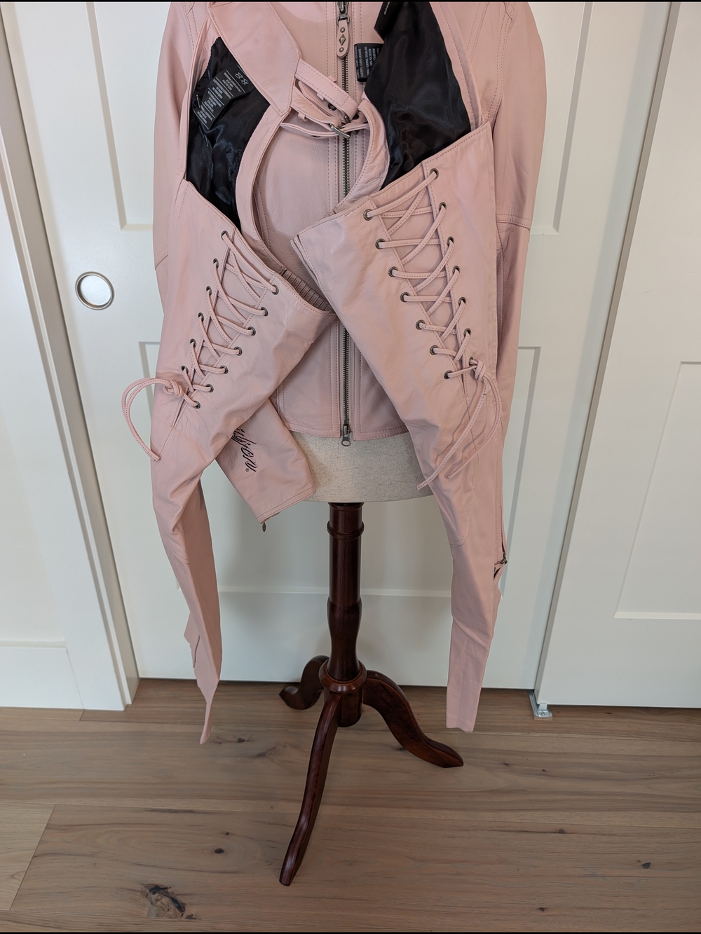 Harley-Davidson Blush Pink Leather Zip Motorcycle Jacket With Matching Chaps - Picture 5 of 7